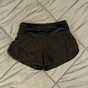 Zyia Trainer Shorts